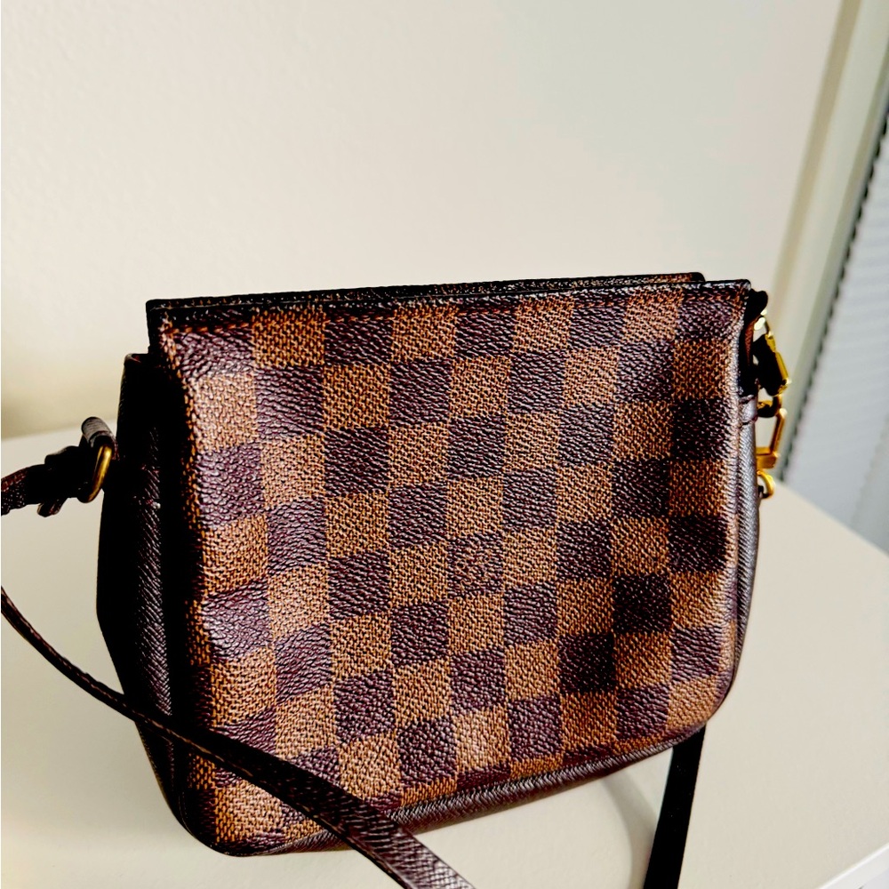 Louis Vuitton Damier Ebene Trousse